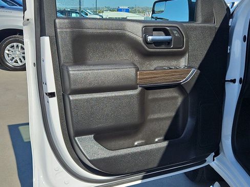 Used 2022 Chevrolet Silverado 1500 LT RWD image 21