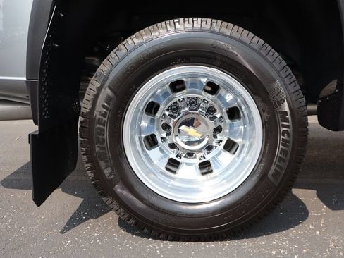 Used 2026 Chevrolet Silverado 3500 High Country w/ High Country Premium Package AWD/4WD image 13