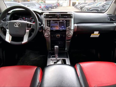 Used 2022 Toyota 4Runner SR5 image 14