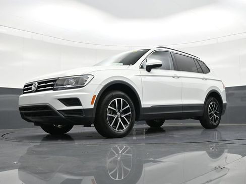 Used 2021 Volkswagen Tiguan SEL image 24