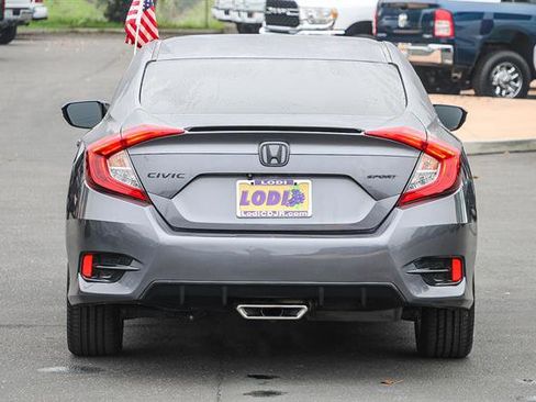Used 2019 Honda Civic Sport image 3
