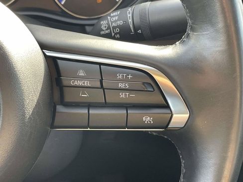 Used 2024 MAZDA MAZDA3 s FWD image 12