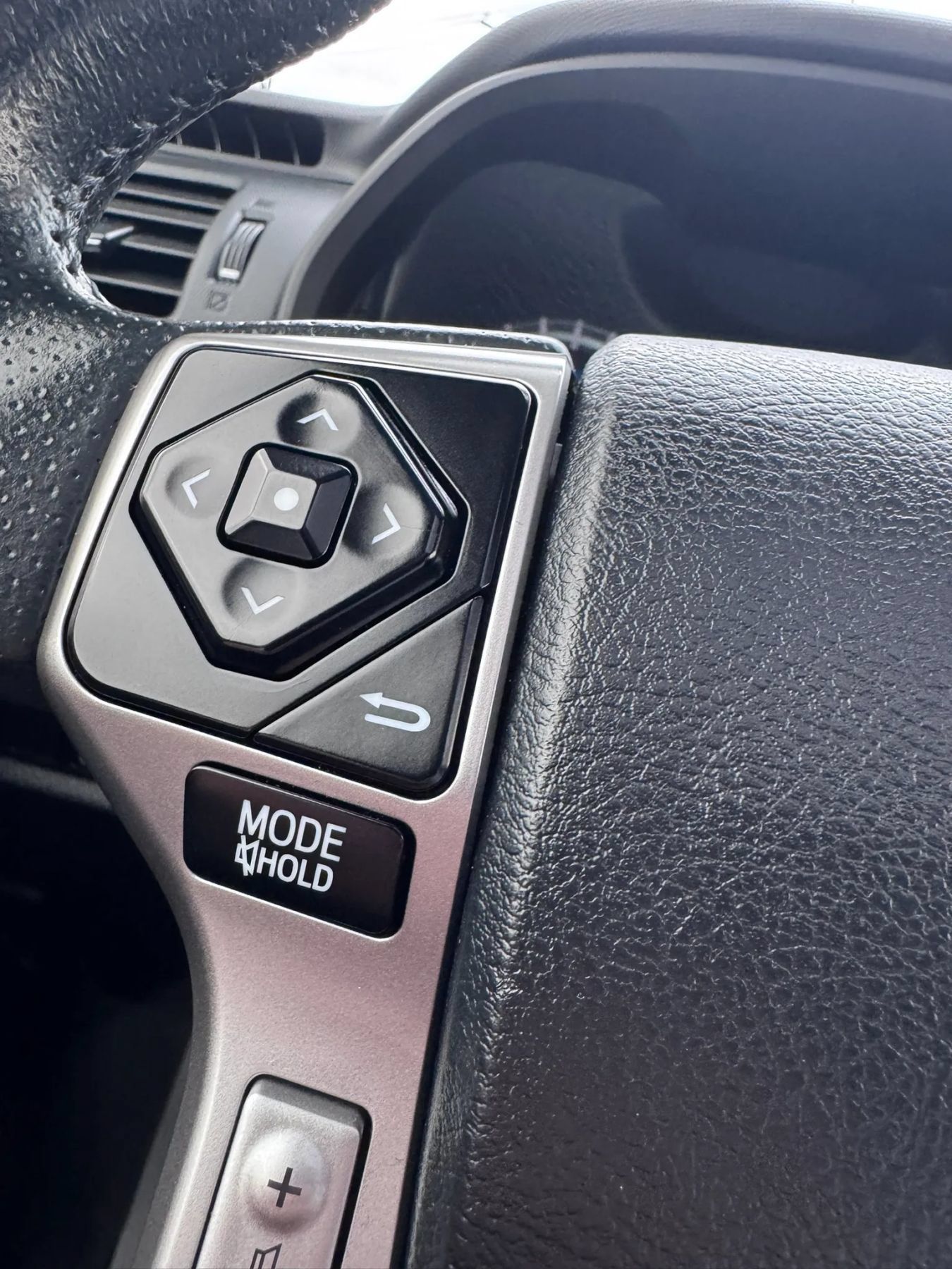 Used 2016 Toyota 4Runner Limited AWD/4WD image 15