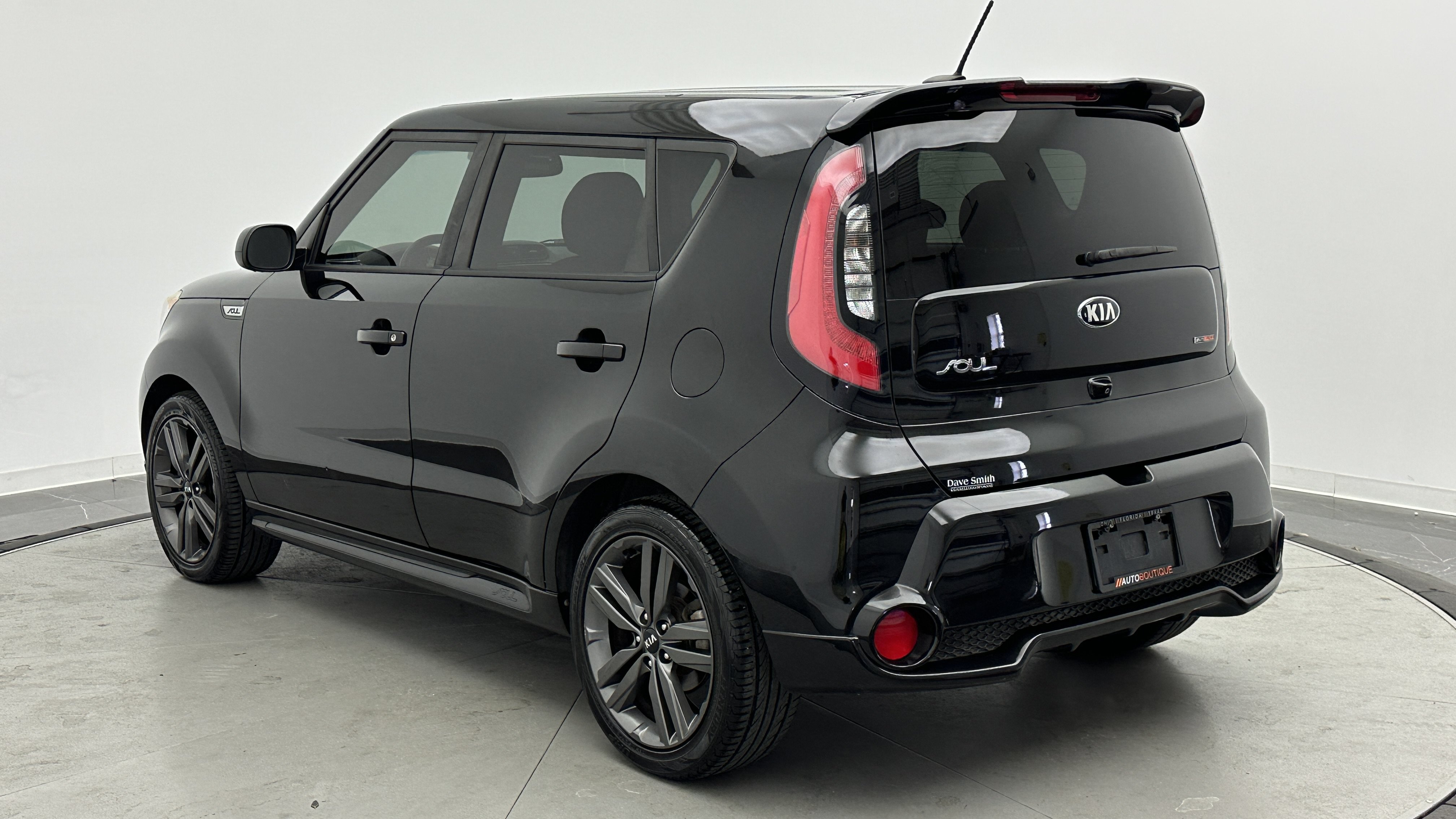 Used 2016 Kia Soul + w/ Tarmac Special Edition FWD image 4