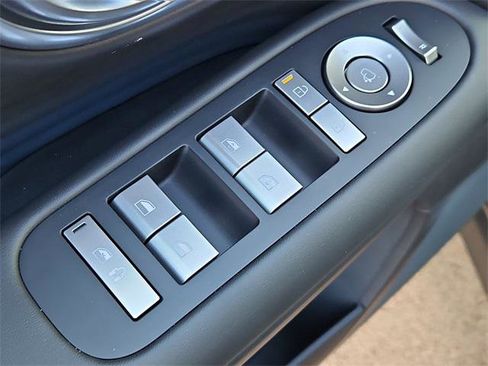 New 2026 Hyundai Ioniq 9 SEL image 13