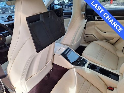 Used 2023 Porsche Panamera 4 Platinum Edition image 15