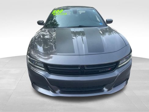 Used 2017 Dodge Charger SXT RWD image 41