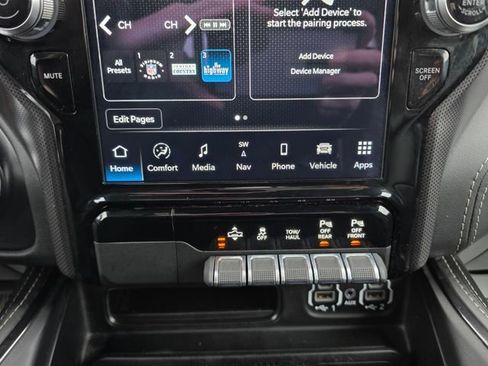 Used 2022 RAM 1500 Limited w/ Body Color Bumper Group image 15
