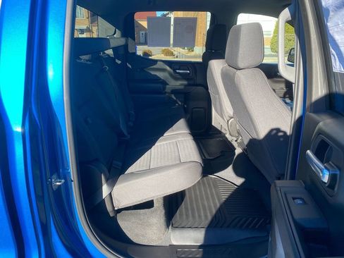 Used 2023 Chevrolet Silverado 1500 Custom image 25