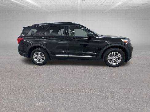 Used 2022 Ford Explorer XLT w/ Equipment Group 202A image 14