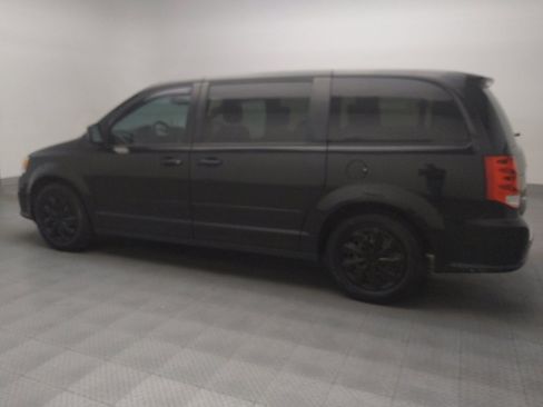 Used 2016 Dodge Grand Caravan SE w/ Quick Order Package 29E SE image 3