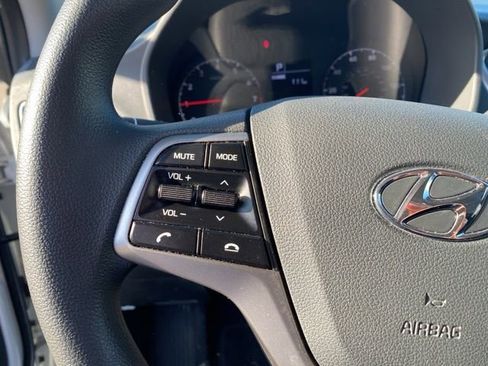 Used 2021 Hyundai Accent SE image 21