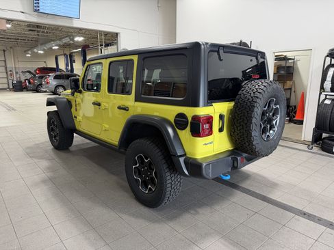 Used 2023 Jeep Wrangler Unlimited Rubicon 4xe w/ Safety Group AWD/4WD image 6