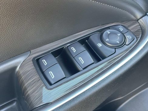 Used 2023 Chevrolet Malibu LT FWD image 15