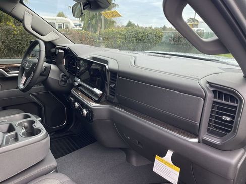 New 2026 GMC Sierra 1500 Elevation AWD/4WD image 28
