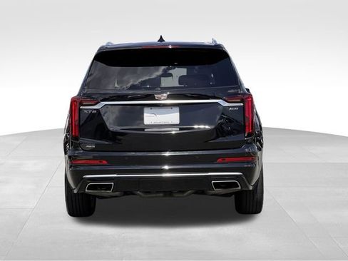 Used 2020 Cadillac XT6 Premium Luxury AWD/4WD image 4