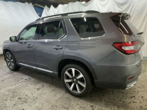 Used 2023 Honda Pilot Elite image 6