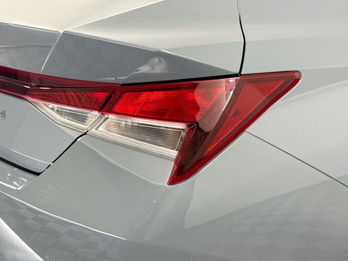 Used 2023 Hyundai Elantra SEL w/ Convenience Package FWD image 34