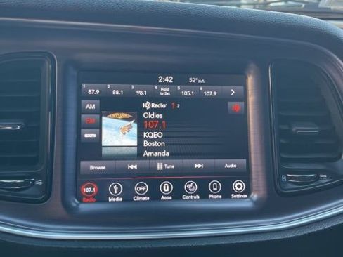 Used 2018 Dodge Challenger GT w/ GT Interior Package image 40