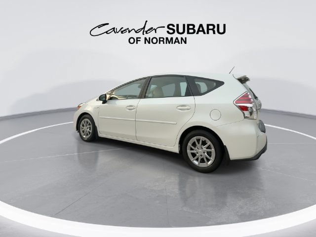 Used 2016 Toyota Prius V Four FWD image 7