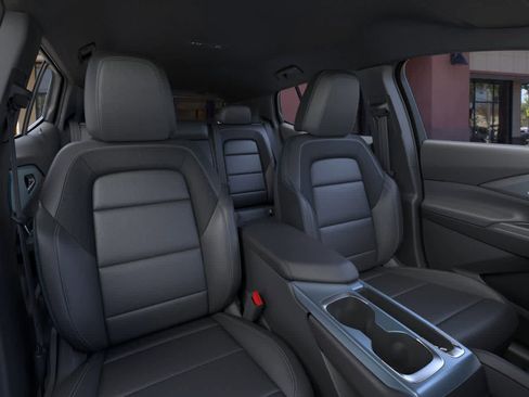 New 2026 Chevrolet Equinox EV LT image 16