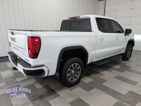 Used 2024 GMC Sierra 1500 AT4 w/ Technology Package AWD/4WD image 5