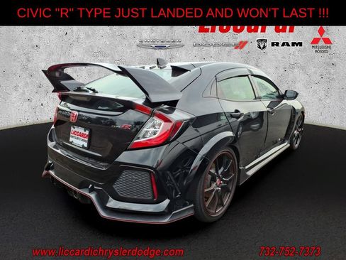 Used 2017 Honda Civic Type R image 4