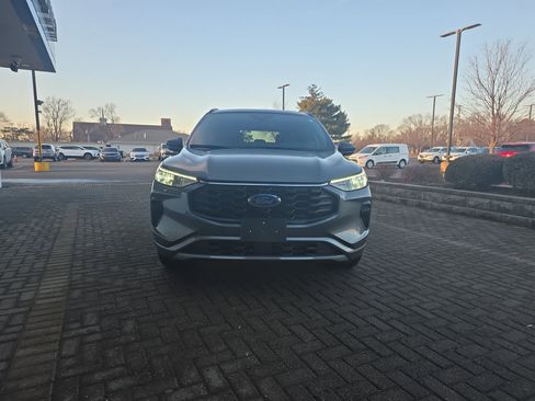 Used 2024 Ford Escape ST-Line w/ Tech Pack #1 image 9