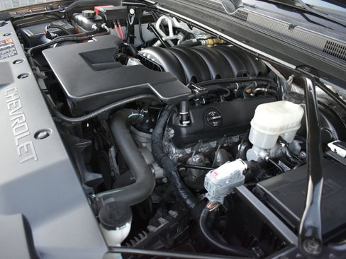 Used 2015 Chevrolet Suburban LTZ image 58