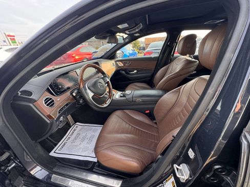 Used 2016 Mercedes-Benz S 550 4MATIC Sedan w/ Sport Package image 12
