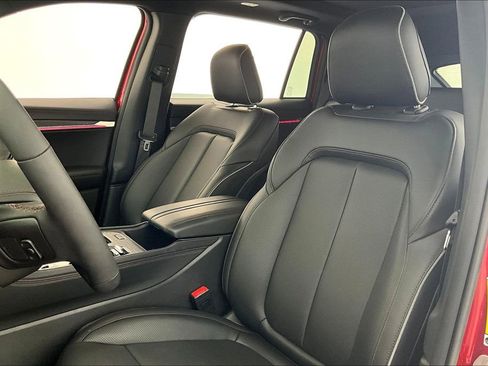 Used 2025 Jeep Wagoneer S Limited image 31