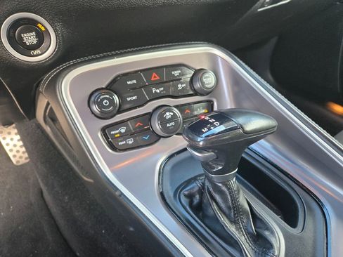 Used 2022 Dodge Challenger R/T image 16