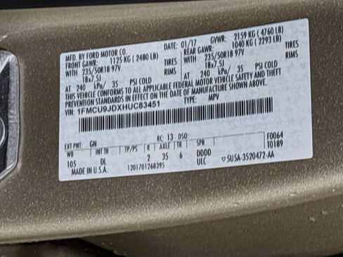 Used 2017 Ford Escape Titanium AWD/4WD image 31