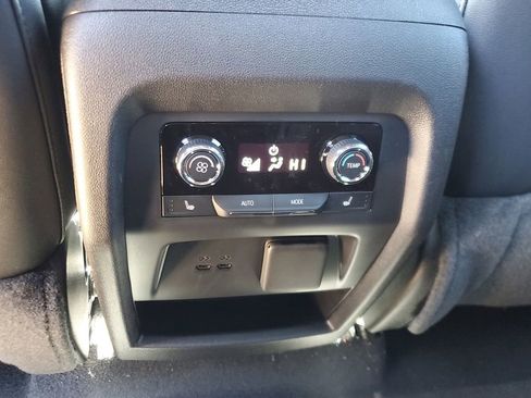 New 2026 Chevrolet Traverse RS w/ LPO, Floor Liner Package image 14