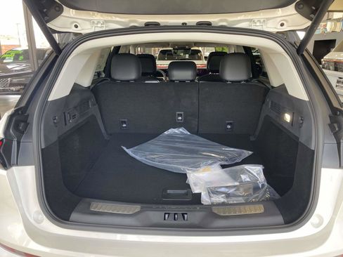 New 2026 Lincoln Nautilus Premier w/ Equipment Group 102A image 13