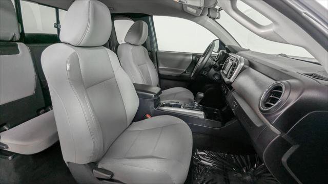 Used 2017 Toyota Tacoma SR5 RWD image 22