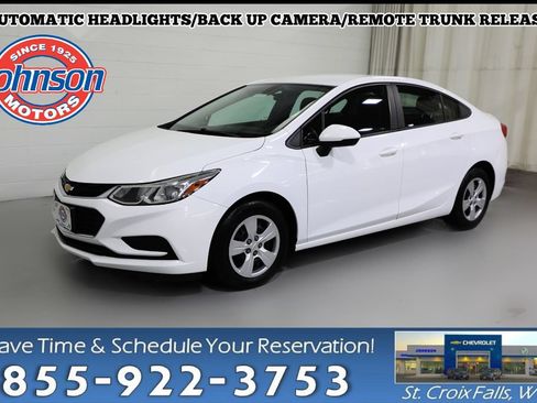 Used 2017 Chevrolet Cruze LS w/ LS Fleet Convenience Package FWD image 1