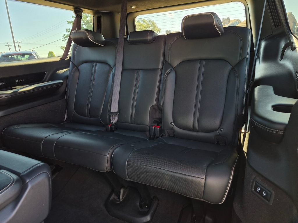 Used 2024 Jeep Grand Wagoneer L Series II w/ Quick Order Packagew 28T AWD/4WD image 42