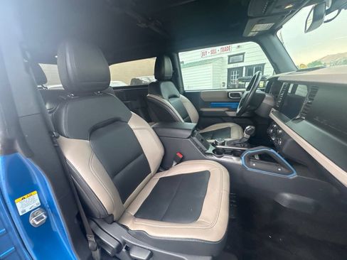 Used 2023 Ford Bronco Wildtrak AWD/4WD image 14