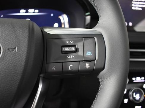 New 2026 INFINITI QX60 Luxe image 18