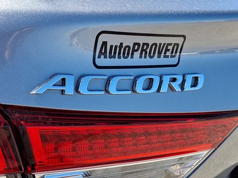 Used 2020 Honda Accord EX image 29