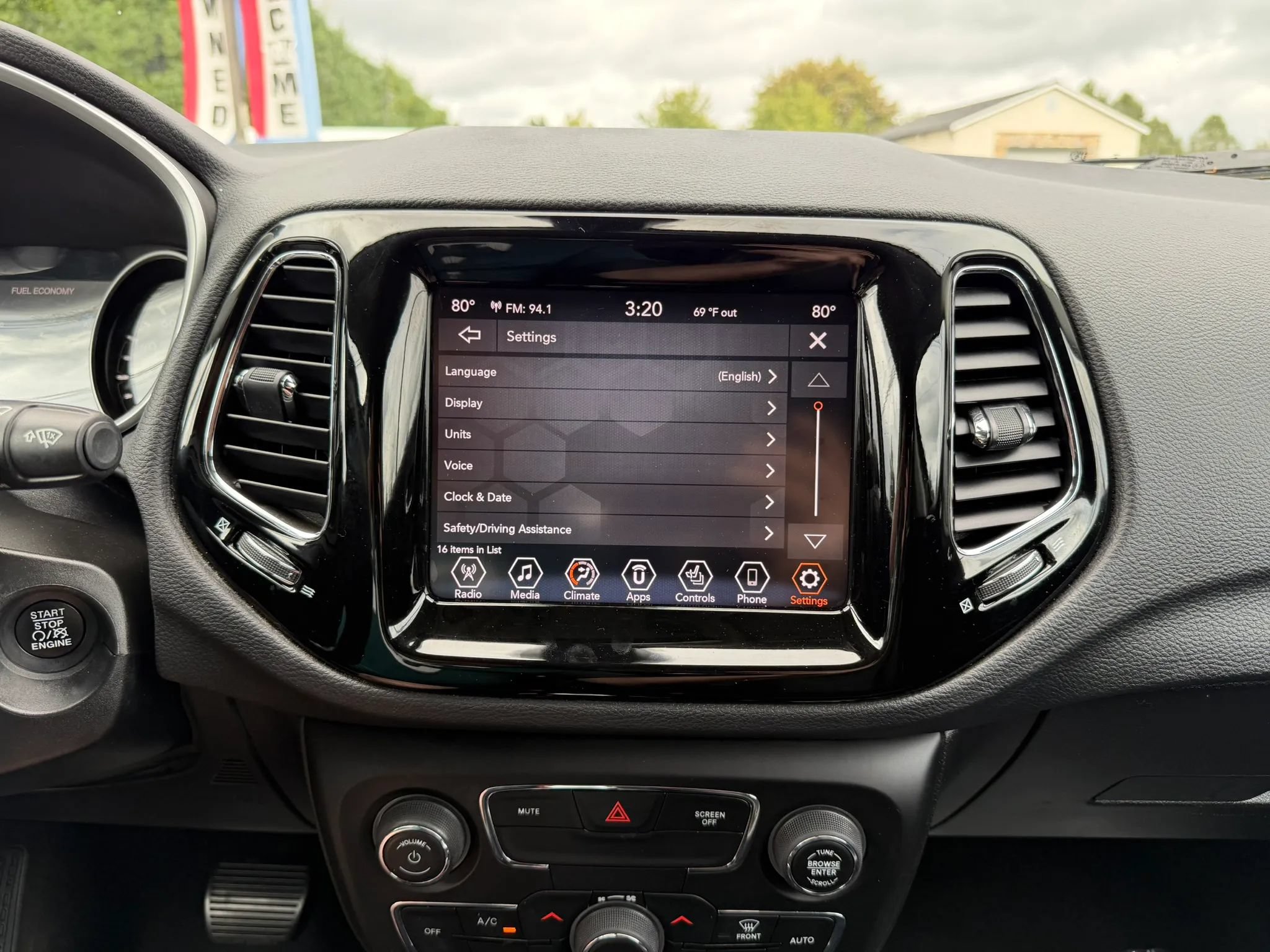 Used 2020 Jeep Compass Limited AWD/4WD image 24