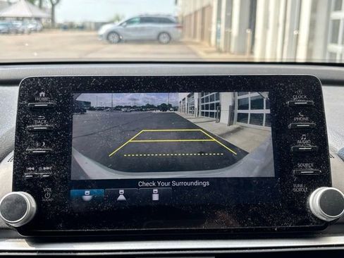 Used 2021 Honda Accord Sport image 14