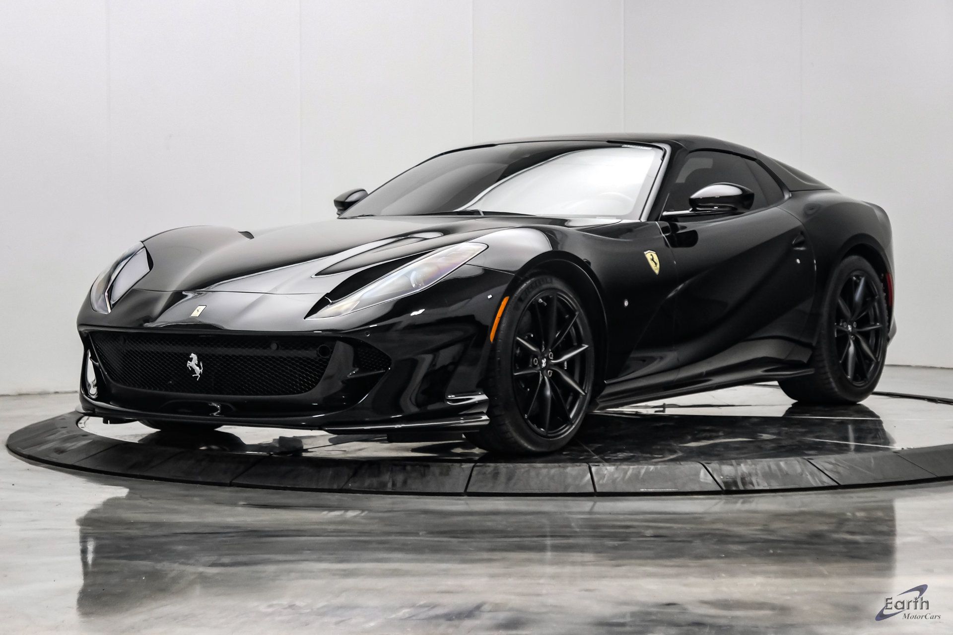 Used 2022 Ferrari 812 GTS RWD image 6