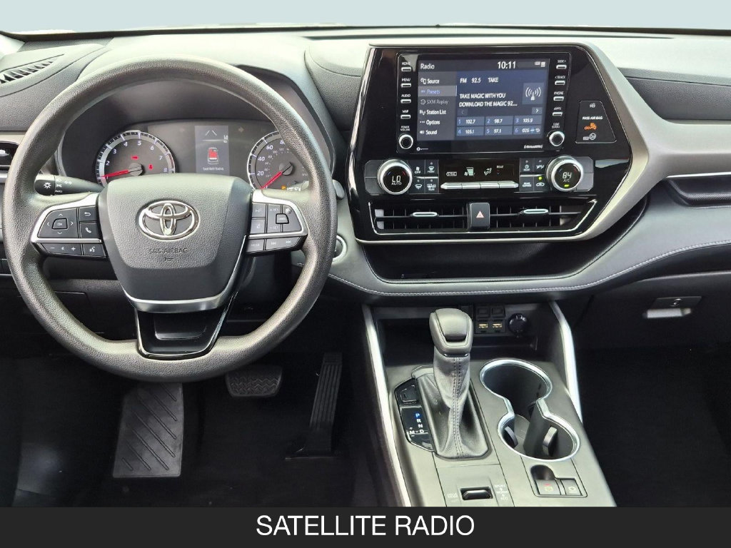 Used 2021 Toyota Highlander L FWD image 13