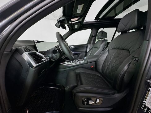 New 2026 BMW X5 M60i w/ Executive Package image 22