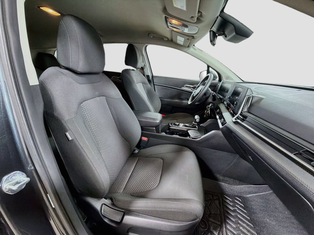 Used 2023 Kia Sportage LX AWD/4WD image 28