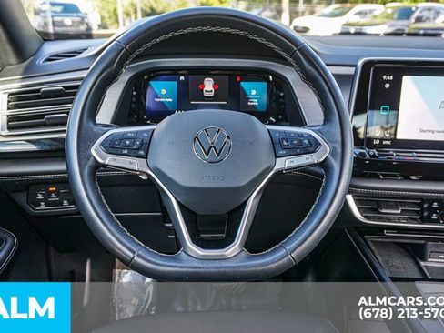 Used 2024 Volkswagen Atlas Cross Sport SE image 28
