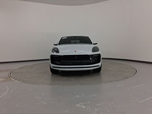 New 2026 Porsche Macan image 10