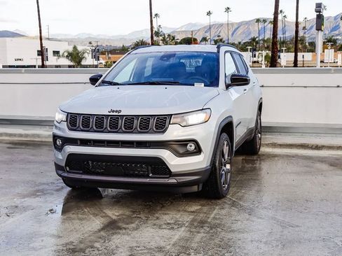 New 2026 Jeep Compass Latitude image 4